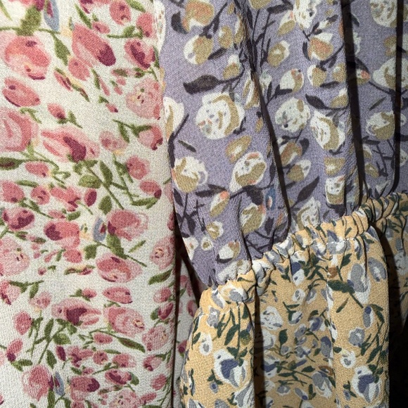 Daytrip Keyhole Mixed Boho Floral Pink Purple Yellow Blocked Peasant Top NWT - Picture 3 of 4